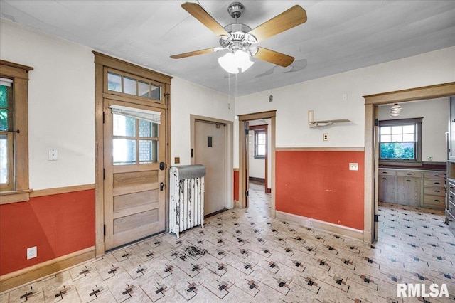 1027 N Maplewood Ave, Peoria, IL 61606 - entryway featuring a ceiling fan and light flooring