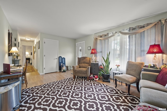 2227 W Westport Rd, Peoria, IL 61615 - living room featuring wood finished floors