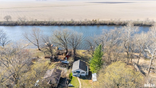 6334 Macs Rd, Manito, IL 61546 - view from above of property featuring a nearby body of water