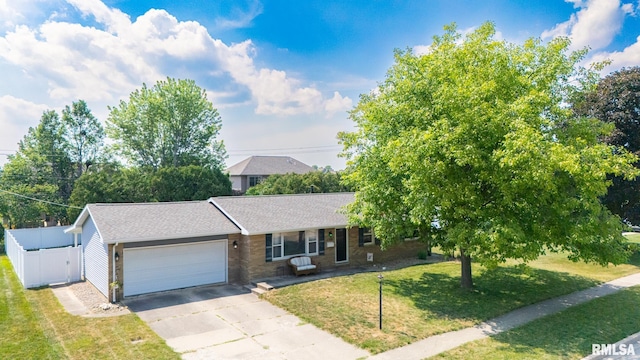 1100 Hampton Rd, Washington, IL 61571 - single story home with an attached garage, driveway, roof with shingles, and a porch