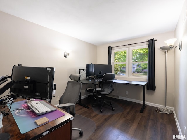 1100 Hampton Rd, Washington, IL 61571 - home office with wood finished floors