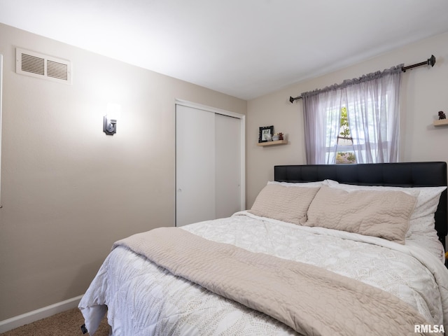 1100 Hampton Rd, Washington, IL 61571 - carpeted bedroom featuring baseboards and a closet
