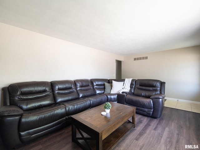 1100 Hampton Rd, Washington, IL 61571 - living area with wood finished floors