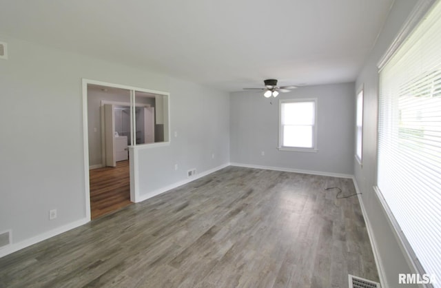 1023 S Tonti Cir, Peoria, IL 61605 - photo 3
