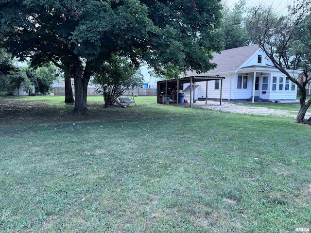 1807 N 5th St, Chillicothe, IL 61523 - view of yard with a detached carport