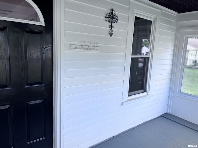 1807 N 5th St, Chillicothe, IL 61523 - property entrance