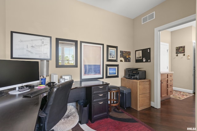 10615 N Collett Rd, Peoria, IL 61615 - office featuring dark wood-type flooring and baseboards