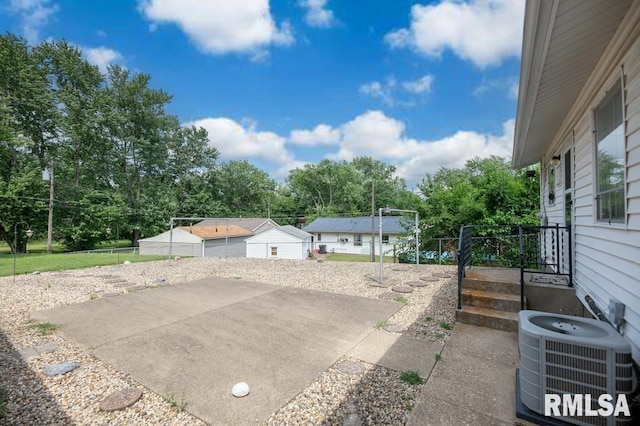 1425 Arthur St, Pekin, IL 61554 - view of yard featuring a patio and view of scattered trees