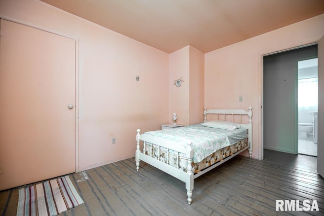 1425 Arthur St, Pekin, IL 61554 - bedroom with hardwood / wood-style floors and baseboards