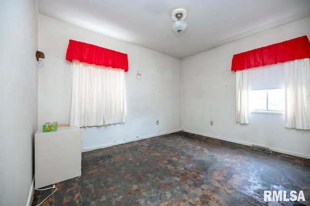 1425 Arthur St, Pekin, IL 61554 - view of unfurnished room