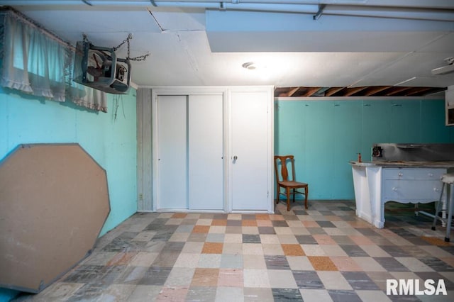 1425 Arthur St, Pekin, IL 61554 - garage with a garage door opener
