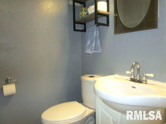1702 Florence Ave, Pekin, IL 61554 - photo 22