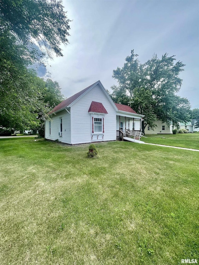 514 S Hun St, Colchester, IL 62326 - photo 2