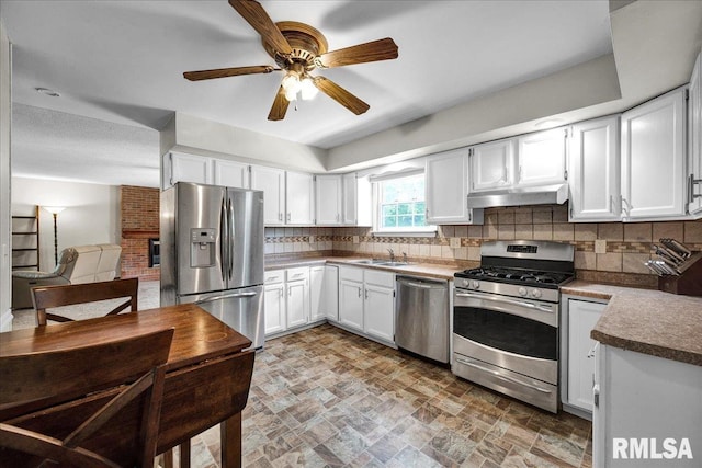 959 Washington Ave, Galesburg, IL 61401 - photo 11