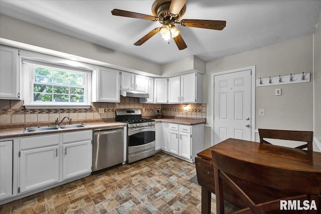 959 Washington Ave, Galesburg, IL 61401 - photo 10
