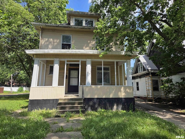 1310 N Sheridan Rd, Peoria, IL 61606 - american foursquare style home featuring covered porch