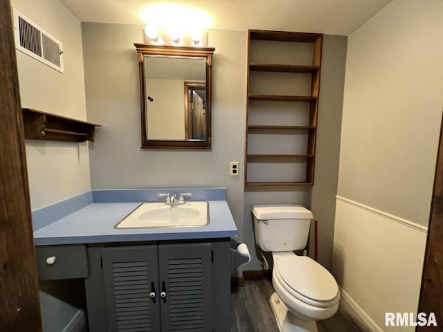 337 N Dr, Morton, IL 61550 - bathroom featuring wood finished floors and vanity