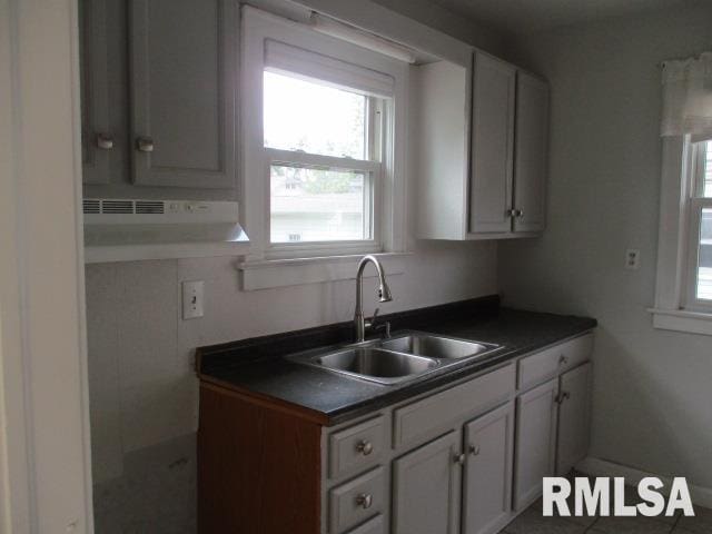 3028 Wisconsin Ave, Peoria, IL 61603 - photo 3
