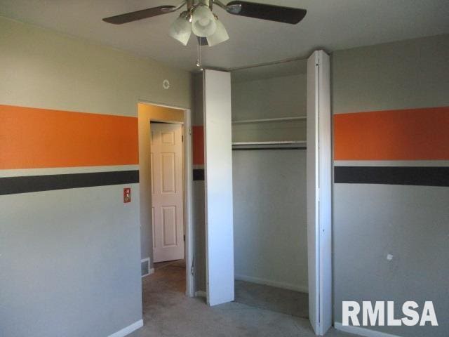 203 Arrow St, Pekin, IL 61554 - view of closet