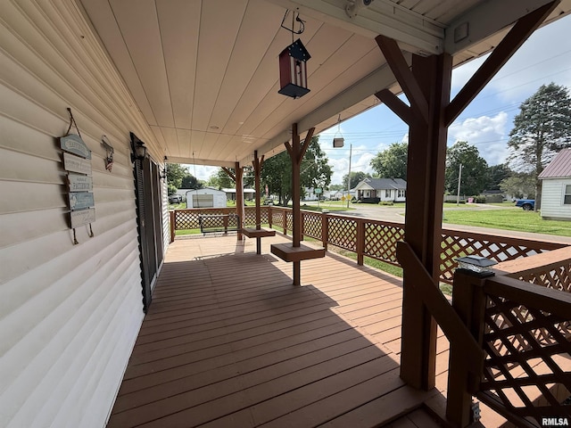 628 E Macarthur Ave, Lewistown, IL 61542 - view of porch