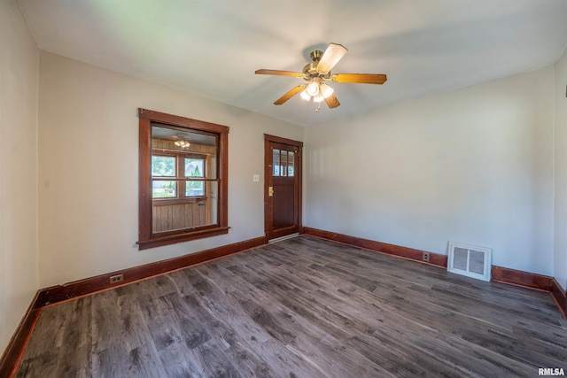 339 Herman St, Pekin, IL 61554 - entryway featuring dark wood-style floors and ceiling fan
