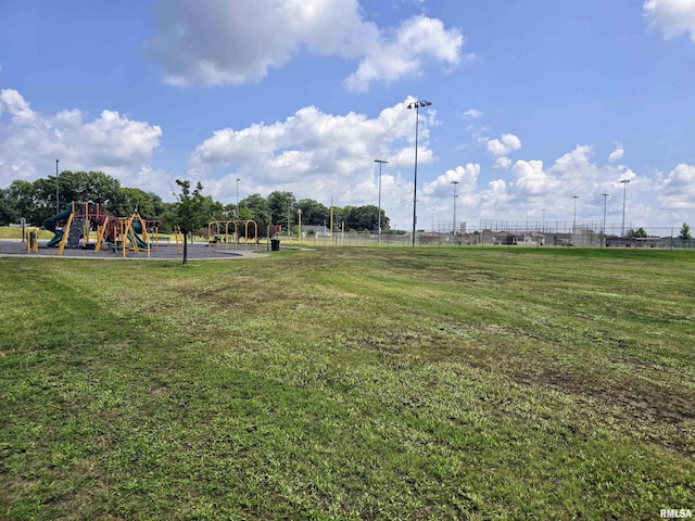 403 Koch St, Pekin, IL 61554 - surrounding community with a yard