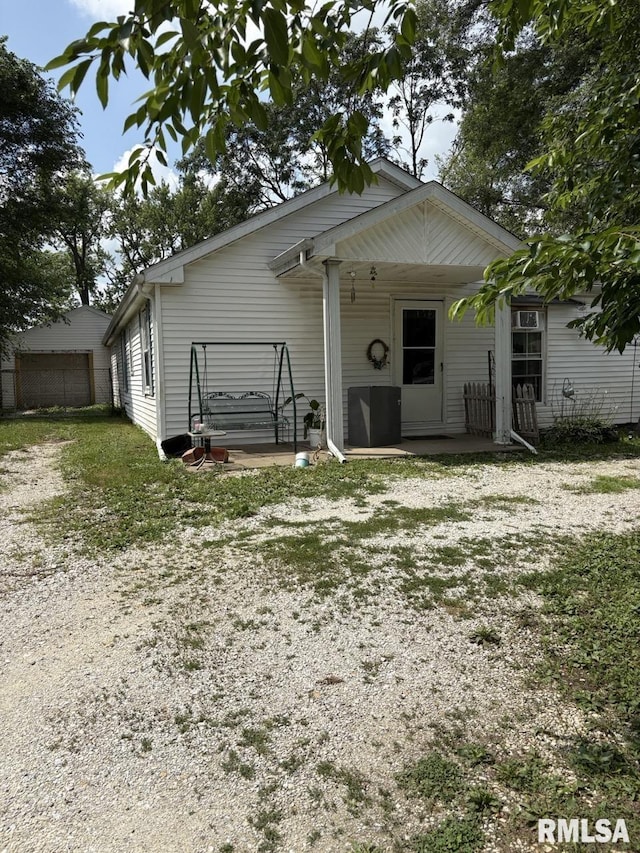 524 Dempsey St, Creve Coeur, IL 61610 - photo 2