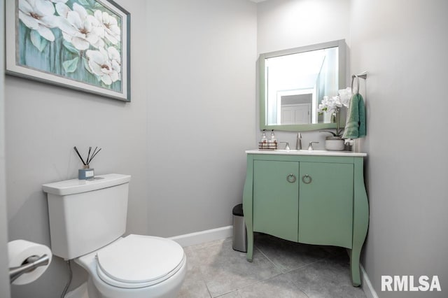 408 W Ravinwoods Rd, Peoria, IL 61615 - bathroom with vanity and tile patterned floors