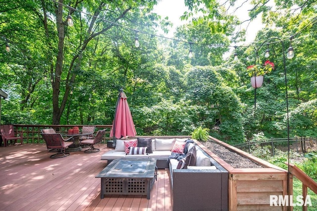 408 W Ravinwoods Rd, Peoria, IL 61615 - deck featuring an outdoor hangout area and outdoor dining area