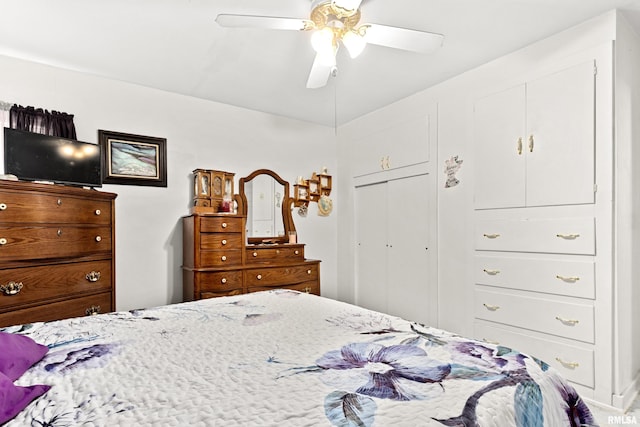 317 N Highland St, Creve Coeur, IL 61610 - photo 17