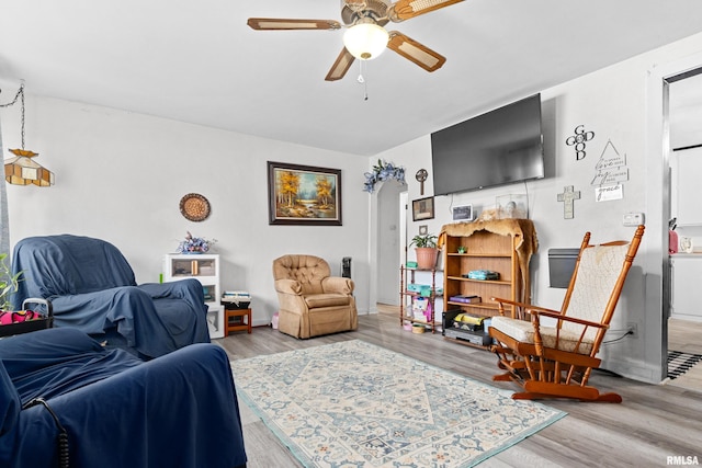 317 N Highland St, Creve Coeur, IL 61610 - photo 6