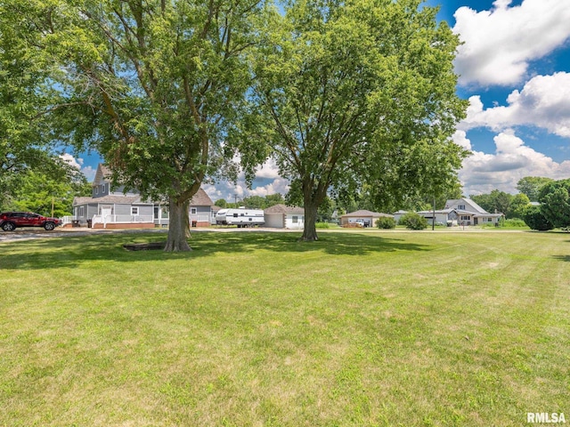 718 W 3rd St, Wenona, IL 61377 - photo 49