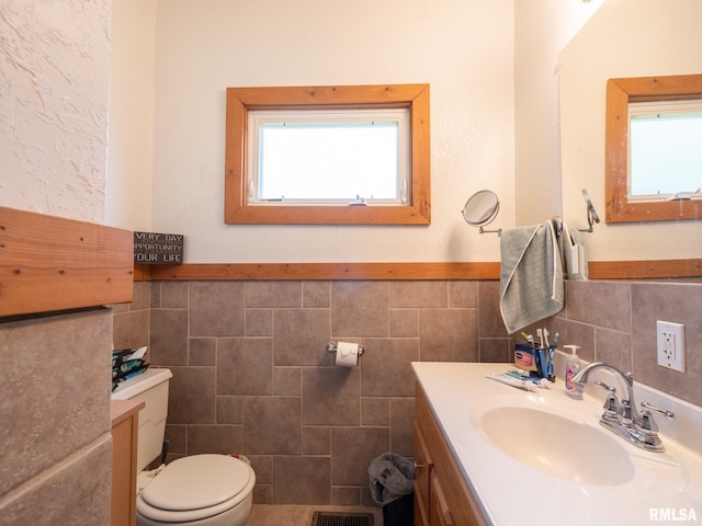718 W 3rd St, Wenona, IL 61377 - photo 6