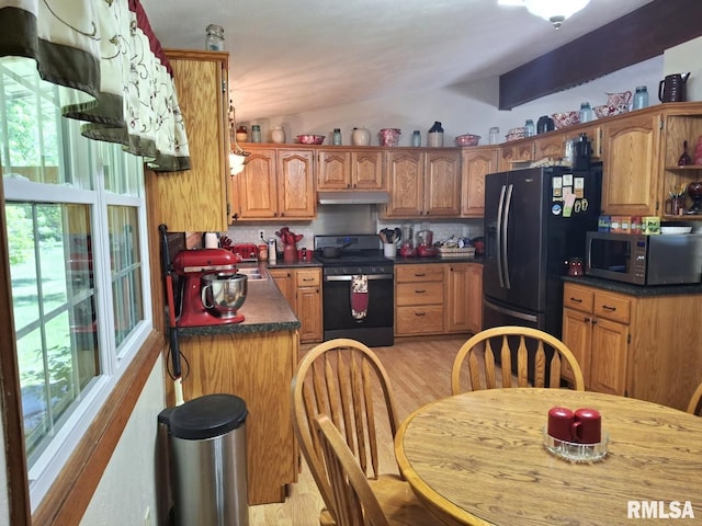 757 W Locust St, Canton, IL 61520 - photo 12