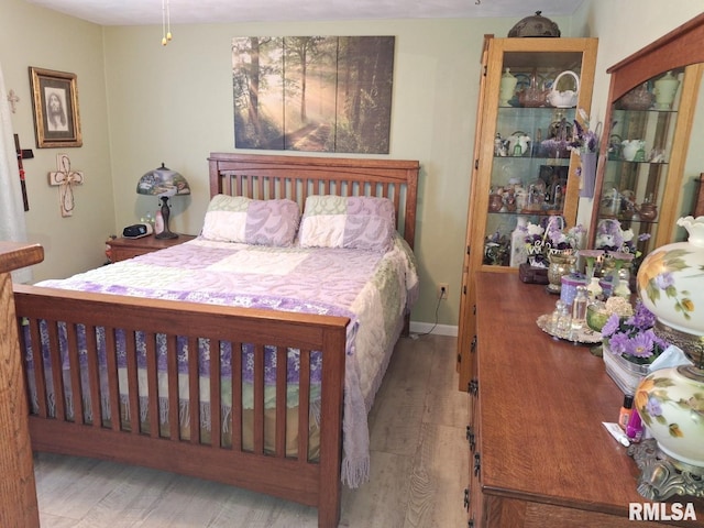 757 W Locust St, Canton, IL 61520 - photo 20