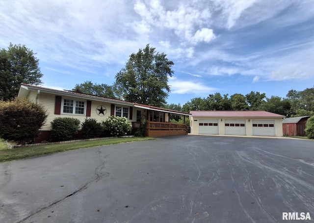 757 W Locust St, Canton, IL 61520 - photo 55