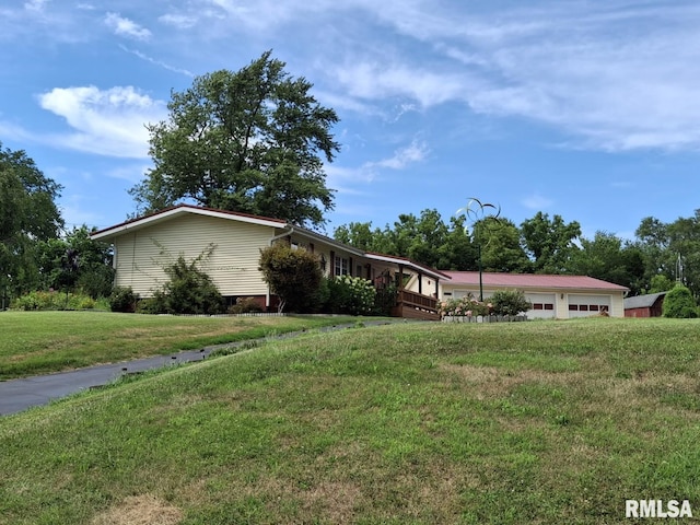 757 W Locust St, Canton, IL 61520 - photo 57