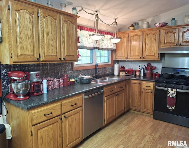 757 W Locust St, Canton, IL 61520 - photo 8
