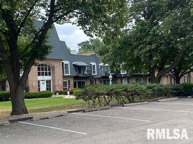 4900 N Knoxville Ave Unit 205A, Peoria, IL 61614 - photo 1