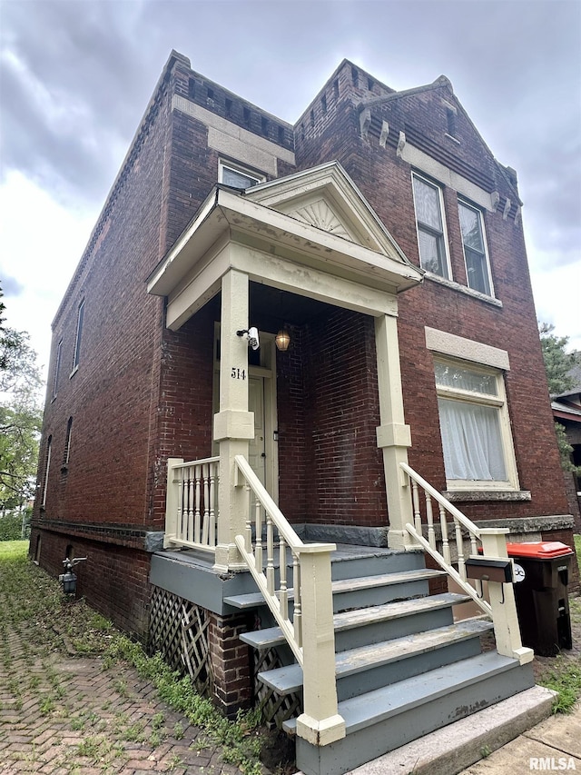514 NE Madison Ave, Peoria, IL 61603 - photo 1