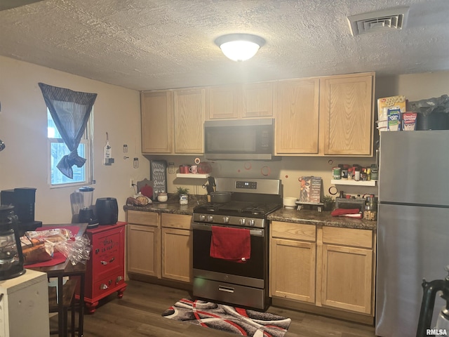 300 S Park St, Prairie City, IL 61470 - photo 5