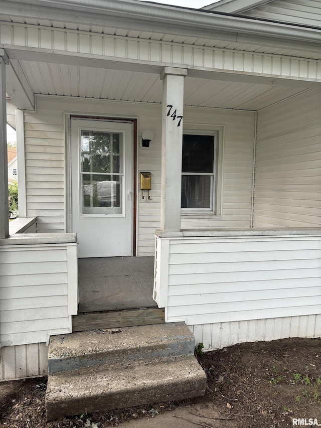 747 Prince St, Pekin, IL 61554 - photo 2