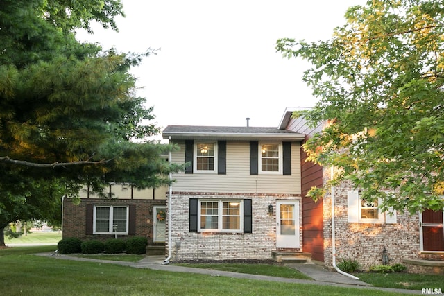 6713 N Fawndale Dr, Peoria, IL 61615 - photo 1