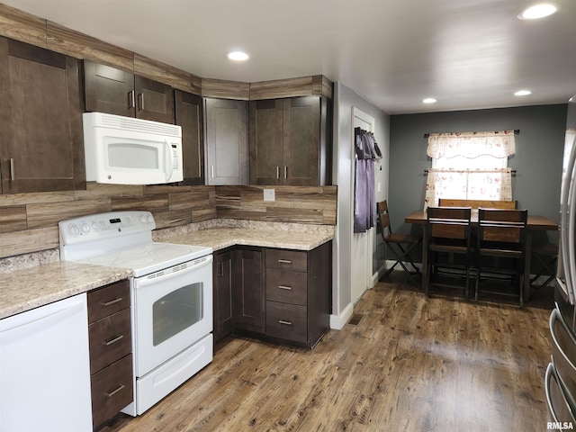 111 E 3rd Ave, Deer Creek, IL 61723 - photo 3