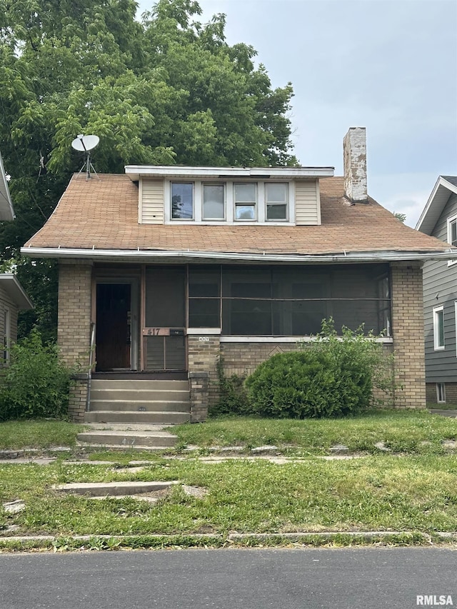 417 E Arcadia Ave, Peoria, IL 61604 - photo 1