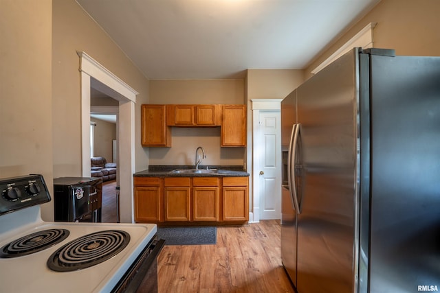 910 S 5th St, Pekin, IL 61554 - photo 20