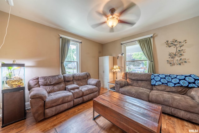 910 S 5th St, Pekin, IL 61554 - photo 8