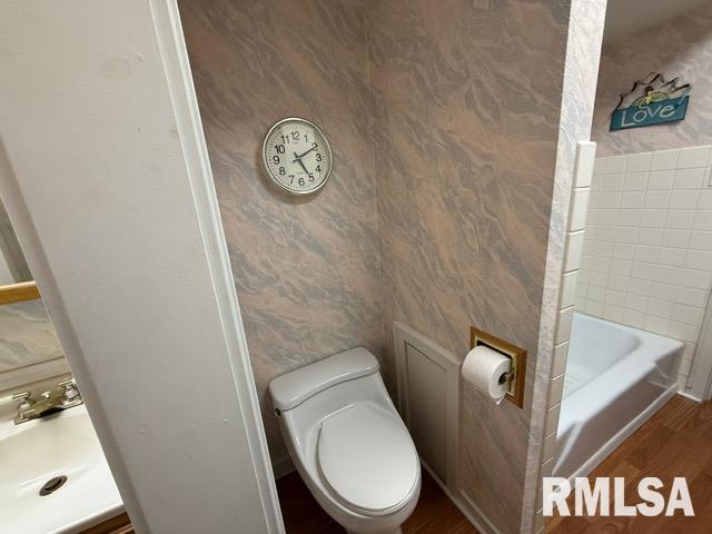 200 W 3rd Ave, Deer Creek, IL 61733 - photo 15