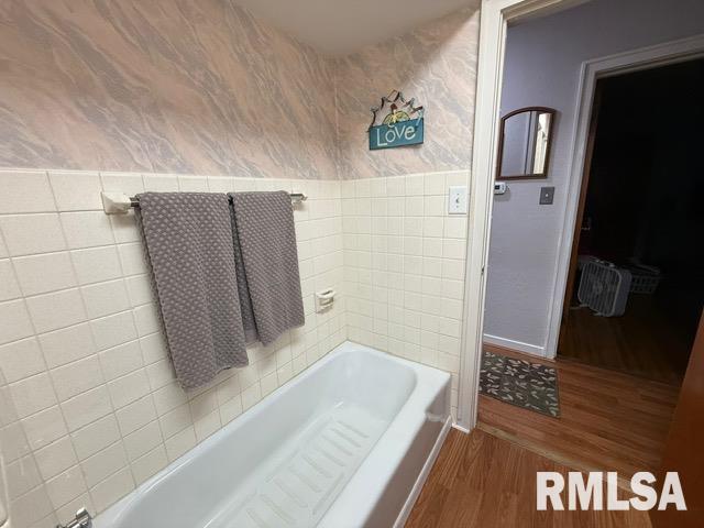 200 W 3rd Ave, Deer Creek, IL 61733 - photo 16
