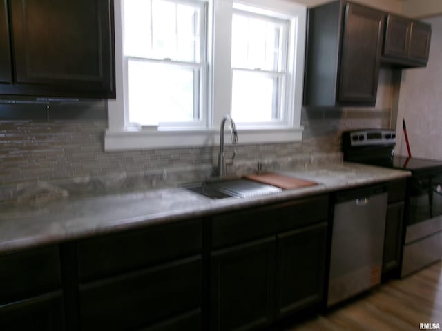 2013 Meadow Ave, East Peoria, IL 61611 - photo 11